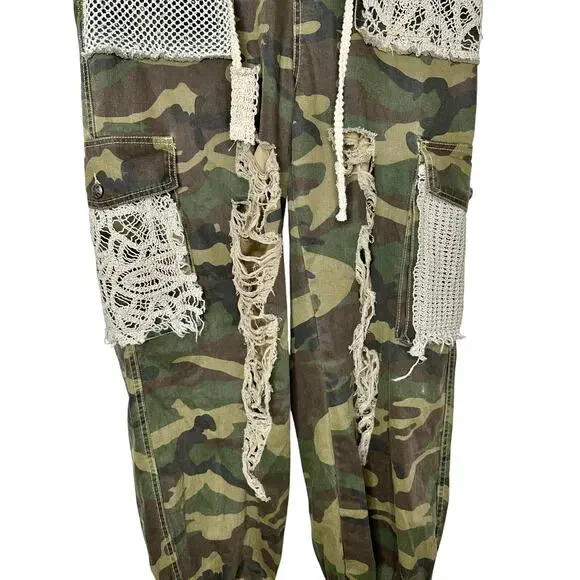 POL Boho Camo Distressed Crochet Patches Jogger Pants Medium - Picture 2 of 5